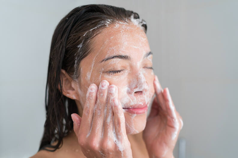 Cómo lavarse la cara